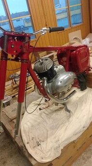 Renovace veteránů, lakování, pískování,linkování