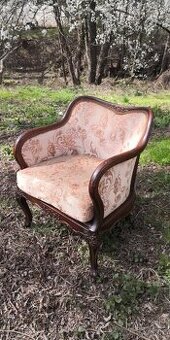 Starožitné křeslo