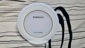 Bezdrátová Qi stolní rychlonabíječka