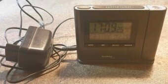 Hodiny s projekcí času