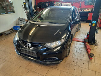 Náhradní díly na Honda Civic Tourer 1.6 diesel.