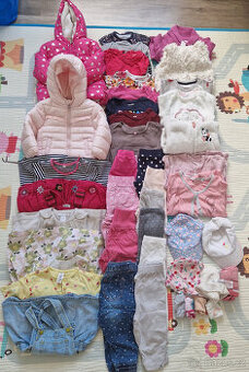 Velká taška oblečení pro holčičku 9-12m