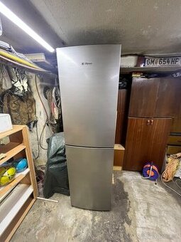 Prodej lednice s mrazákem Romo RCA378XA++