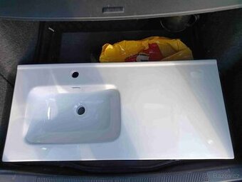Veliké umyvadlo s odkládací plochou nové