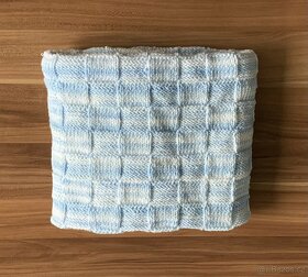 Pletená dečka do kočárku modro-bílá, doprava zdarma - 1