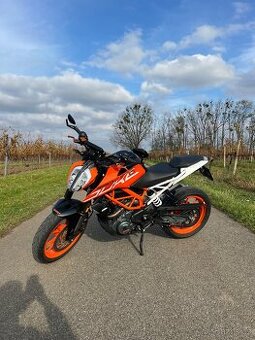 KTM DUKE 390
