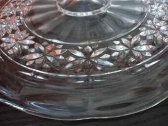 Překrásný starý, skleněný, podnos na dort , bábovku a další