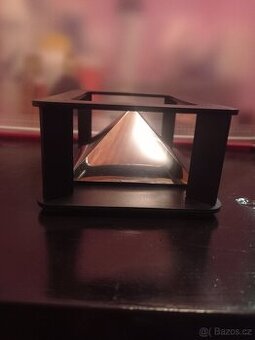 3D holografický projektor pro mobil