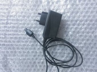 Nabíječka 8.5V 400mA