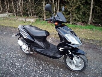 Prodám skútr LONCIN 50 2T r.v 2011