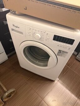 Prodám pračku Whirlpool