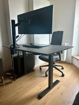 Výškově nastavitelný stůl AlzaErgo ET3 Essential + deska