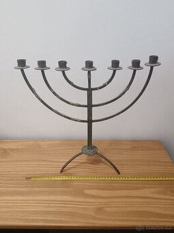 Menora - Židovský svícen se 7 rameny