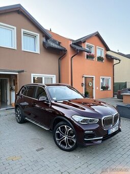BMW X5 xDrive45e M – plug-in hybrid, RV 2021, bez DPH