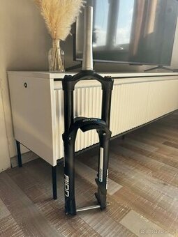 Prodám novou vidlici SR Suntour Aion 35 Boost