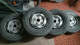 Letní pneu 195/70R15C na discích