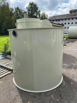 Samonosná jímka, nádrž 4m3