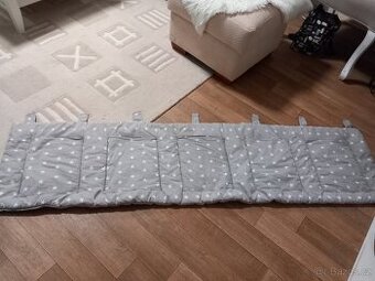 Dětský kapsář podél postele jako nový šitý na zakázku