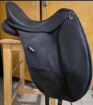 Drezurni sedlo Wintec Isabel Werth 17”
