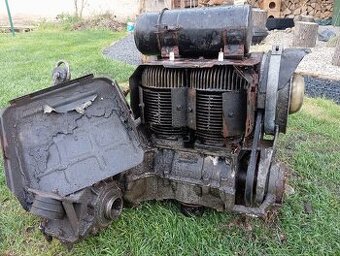 Motor Trabant 12V + převodovka