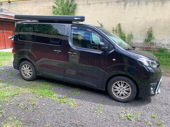 Toyta ProAce Verso - 2 osoby vyrazit a kempovat