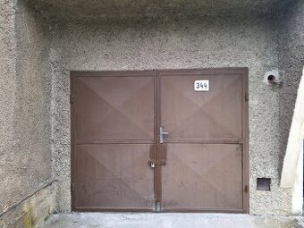 Prodej garáže v Tachově
