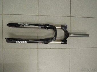 odpružená vidlice RockShox