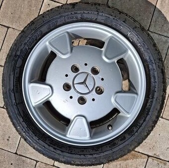15" mercedes "A" 5,5j et 54 letní pneu