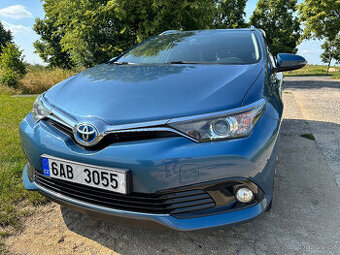 Toyota Auris 1,8 Hybrid