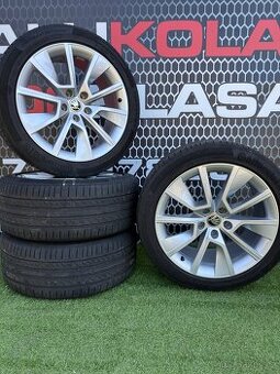 Škoda Superb 3 - 235/45 R18 LETNÍ ORIGINÁLNÍ SADA