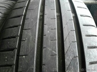 2ks pěkných letních pneu 225/45 R19 Falken