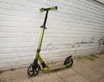 ALU skládací koloběžka BigWheel 205 Best, bezvadný stav.