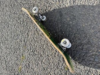 použitý skateboard - 1