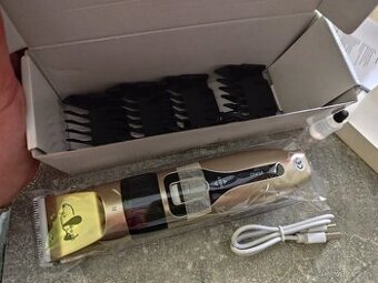 Stříhací strojek na psy