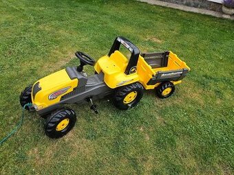 Šlapací traktor