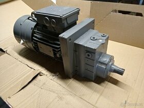 Elektromotor s převodovkou Lenze; 1,5 kW, 502 ot/min; brzda