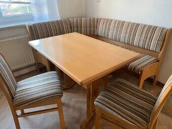 Lavice rohová, rozkládací jídelní stůl a 2 židle