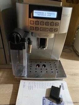 Automaticky kávovar delonghi magnifica S capuccino