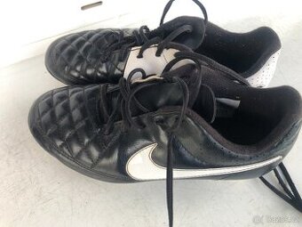 Prodám kopačky zn Nike vel.33.