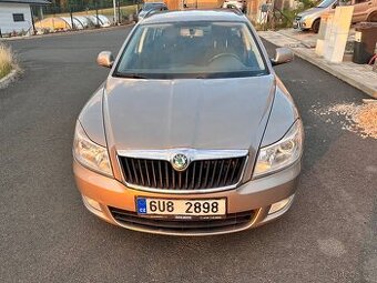 Škoda OCTAVIA COMBI 1.6 TDI - spěchá