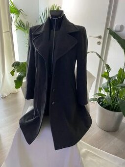 Zara kasmirovy dlouhy vlneny cerny kabat 38