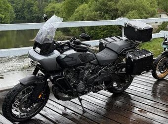 Harley Davidson RA Pan America 1250, alu kufry, výfuk Jekill