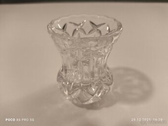 Broušená vázička (7 cm)