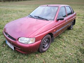 Escort HB 1.6 16V 1998 vínový