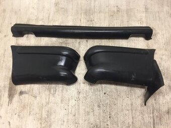 ŠKODA FELICIA PICK-UP 1995-2002 - KOMPLETNÍ ZADNÍ NÁRAZNÍK