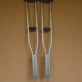 Berle podpažní hliník do 130 kg