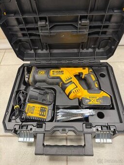 AKU mečová pila DeWALT DCS367 XR 18V