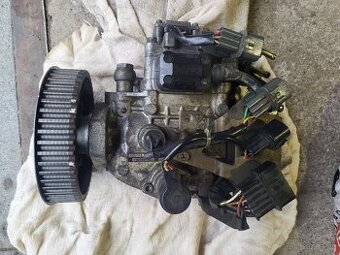 Naftové vstrekovacie čerpadlo Mitsubishi Pajero L200 4d56