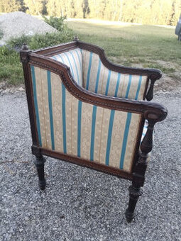 Prodám historické křeslo