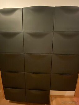 IKEA botník TRONES